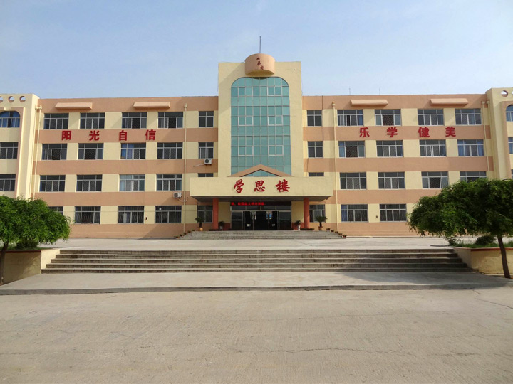 學(xué)校空氣能熱水工程解決方案